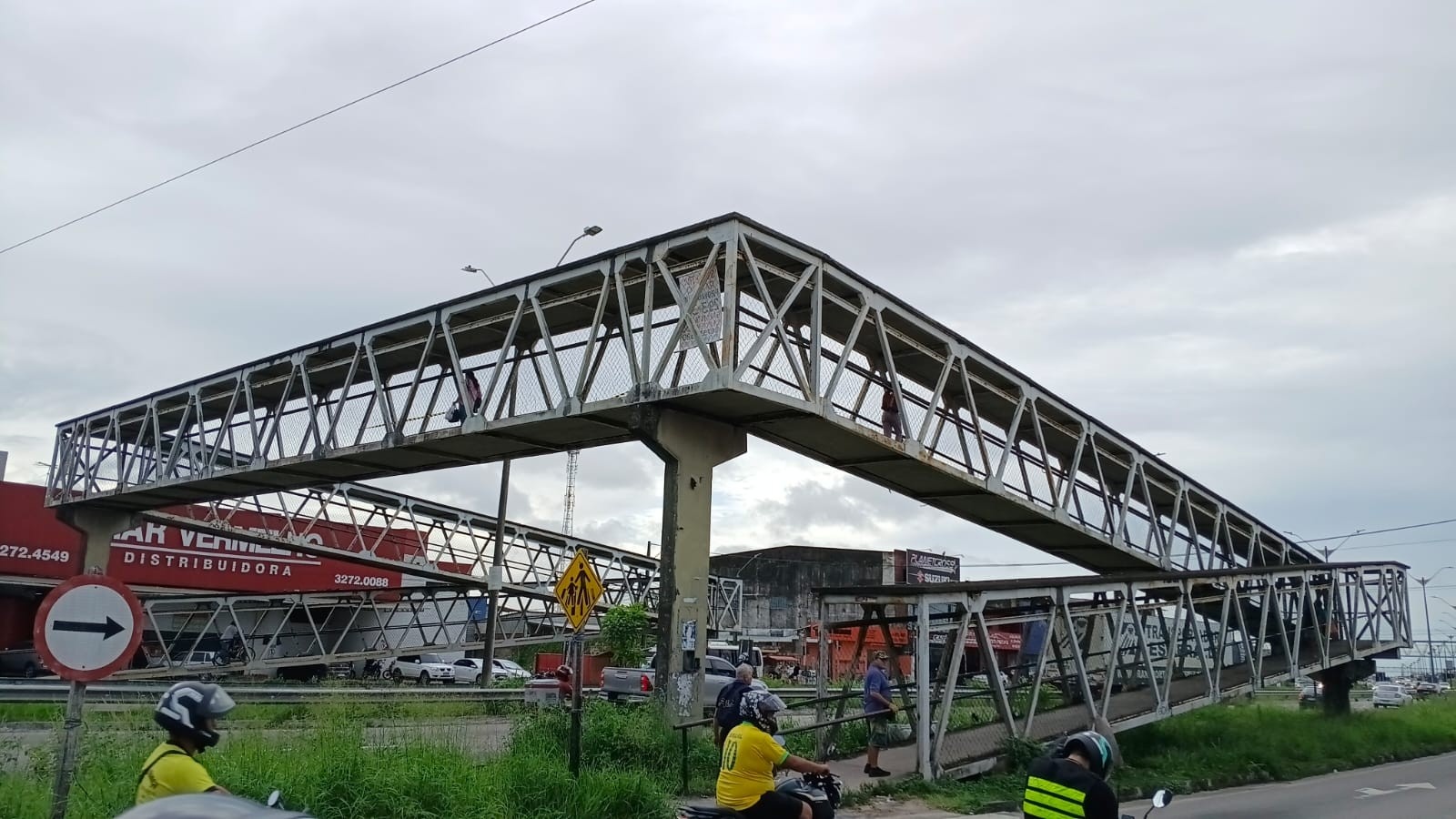 A Frágil Passarela da BR-101: O Incidente em Parnamirim e o Alerta Sobre a Infraestrutura Urbana na Grande Natal