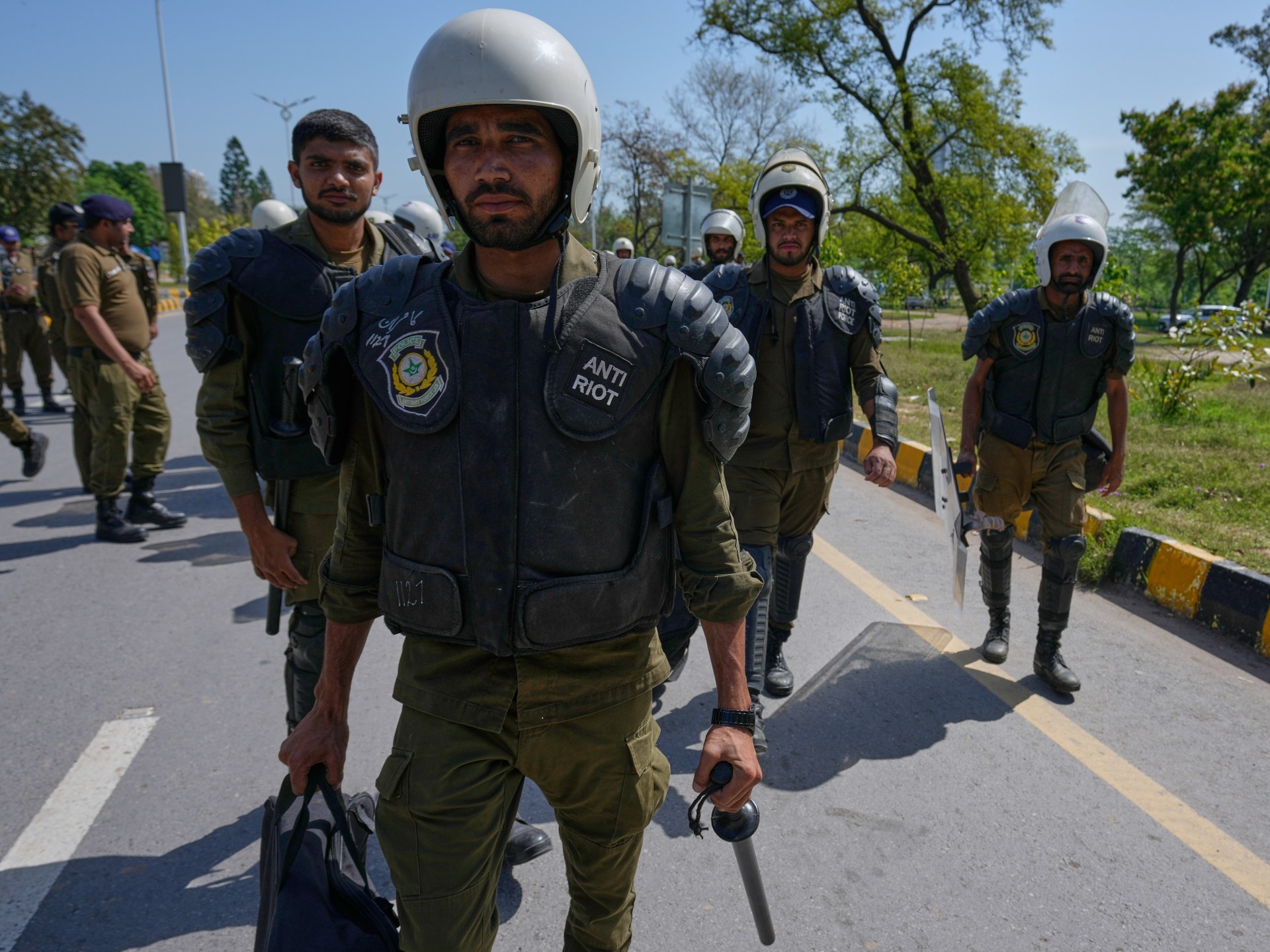 Impasse Crítico: Negociações de Cessar-Fogo EUA-Irã Sob Dúvida e o Impacto Global