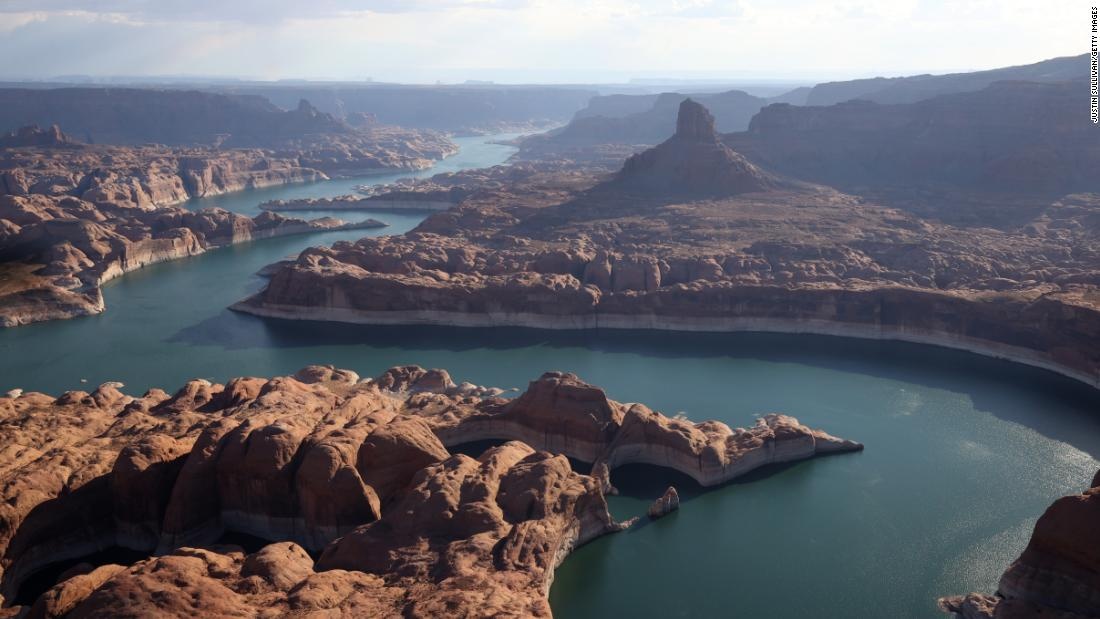 Declínio Crítico do Lago Powell impacta regiões do Oeste dos EUA e México