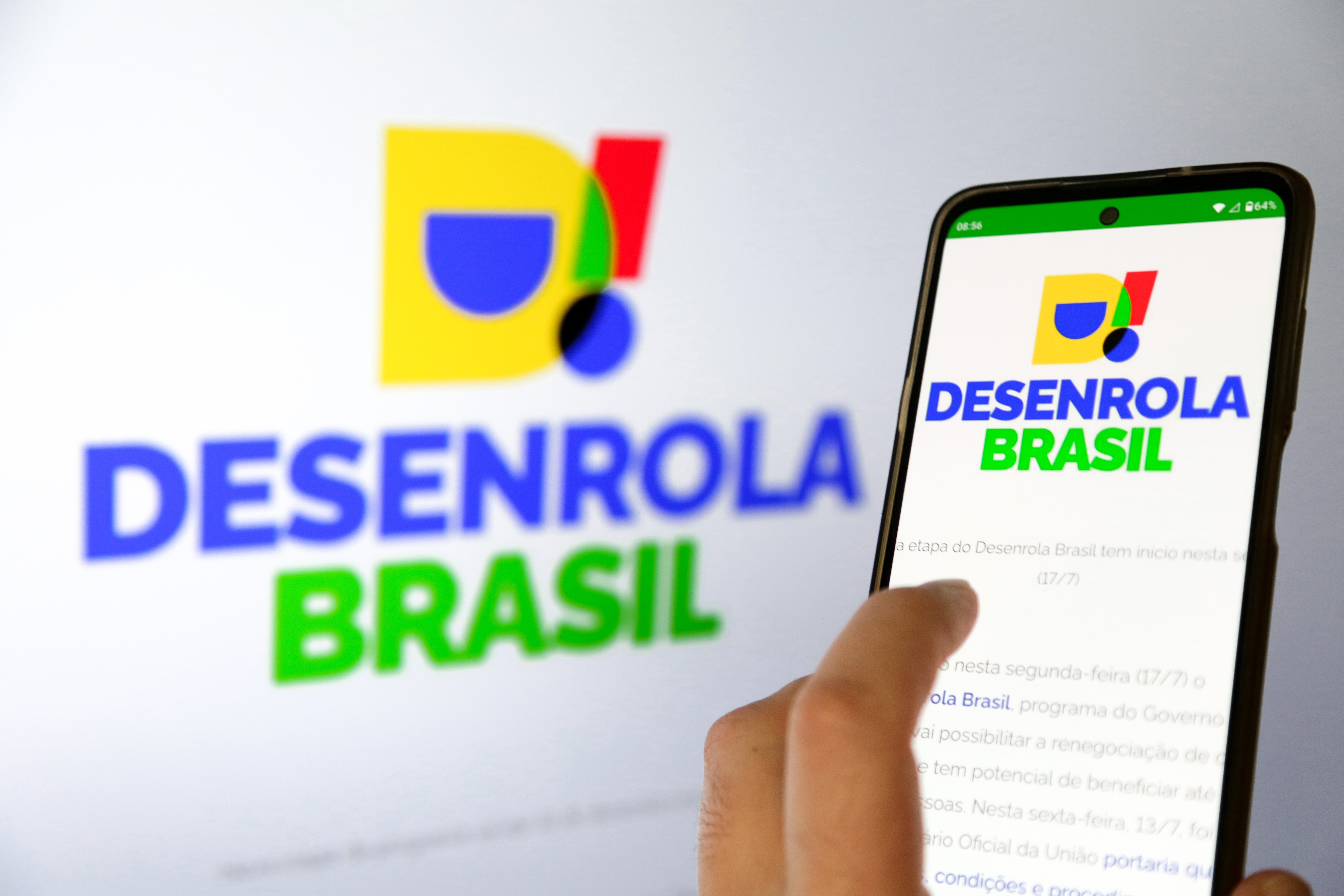 A Ameaça Silenciosa: Como o Golpe do Desenrola Brasil Personaliza a Fraude e Impacta Suas Finanças