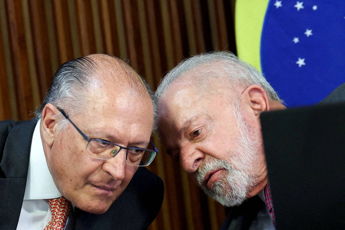Acusação de Abuso de Poder no Carnaval: Pedido de Cassação da Chapa Lula-Alckmin Reverbera no TSE