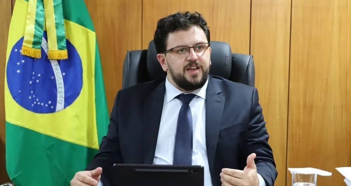 Transações Financeiras Envolvendo Ex-Chefe de Gabinete de Lula Desencadeiam Debates sobre Influência Política