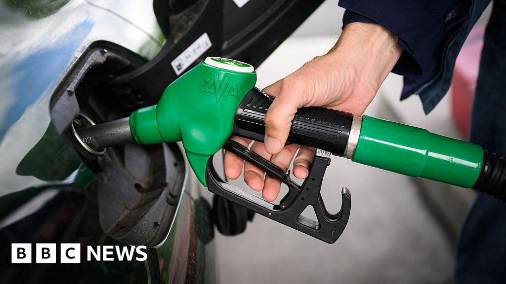 A Reabertura de Ormuz: Um Alívio Frágil para o Petróleo e o Comércio Global