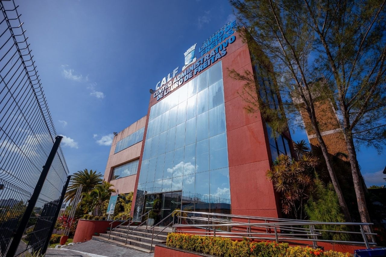 Operação Nota de Conceito: A Engenharia da Fraude que Privou o Futuro da Educação em Lauro de Freitas