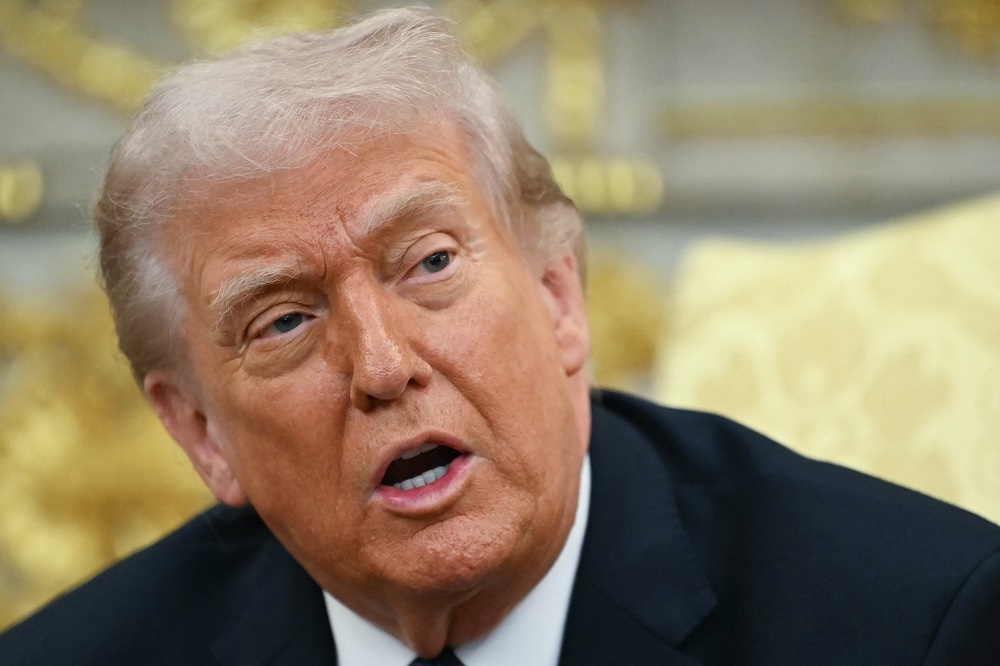 Gargalo de Ormuz: O Silêncio Global à Convocação de Trump e as Repercussões Além do Petróleo