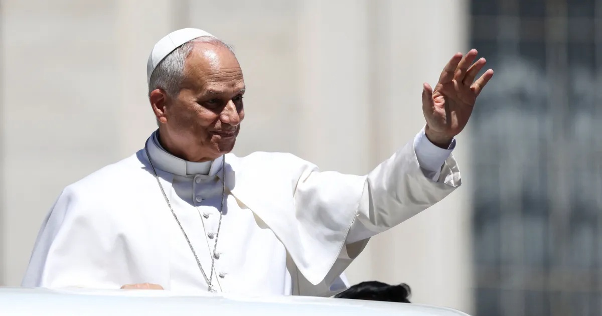 Papa Leão retira parte do pulmão e tem câncer confirmado, diz Vaticano