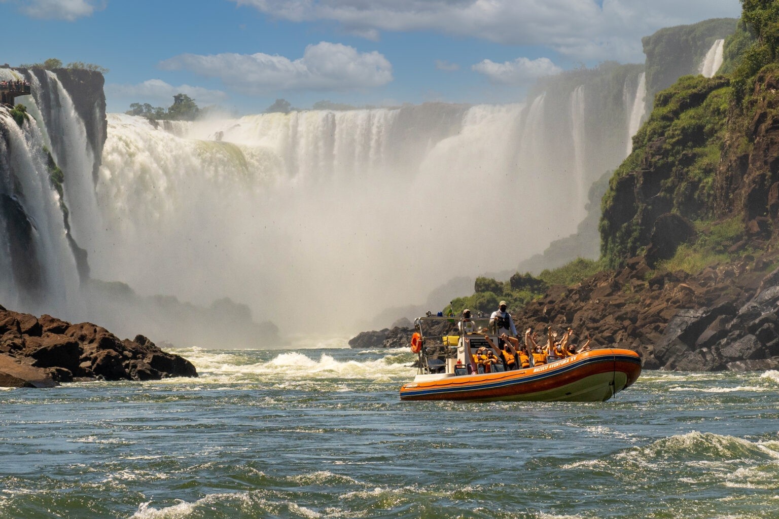 Retomada do Macuco Safari: Desafios da Segurança e o Futuro do Turismo no Paraná