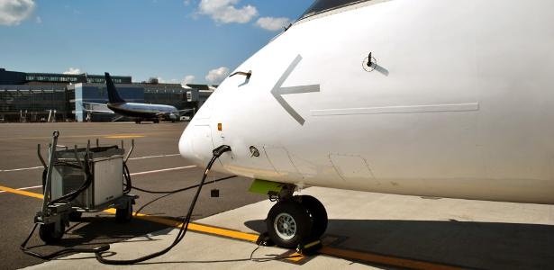 Reajuste do Querosene de Aviação: O Que a Nova Alta da Petrobras Significa para Sua Economia e o Setor Aéreo