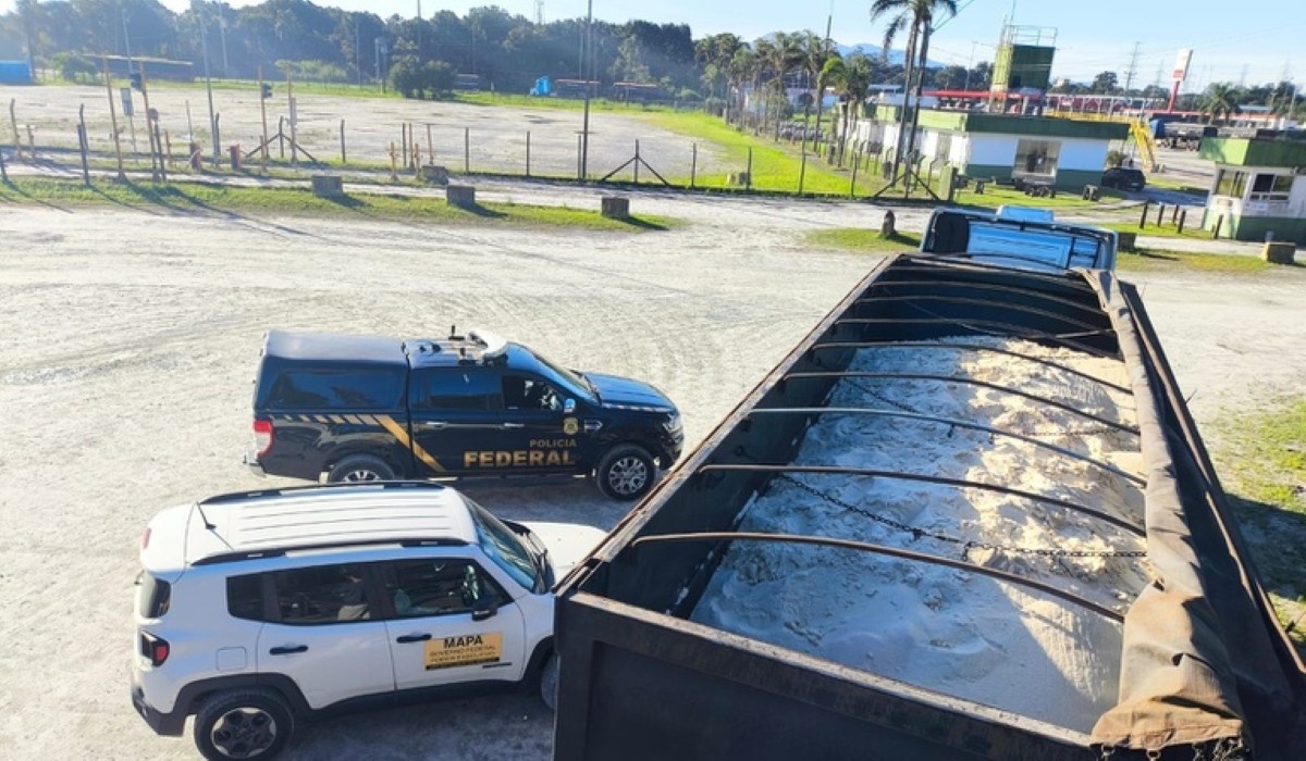 Apreensão de Açúcar Adulterado em Paranaguá: Desvendando a Fraude que Ameaça o Agro Paranaense