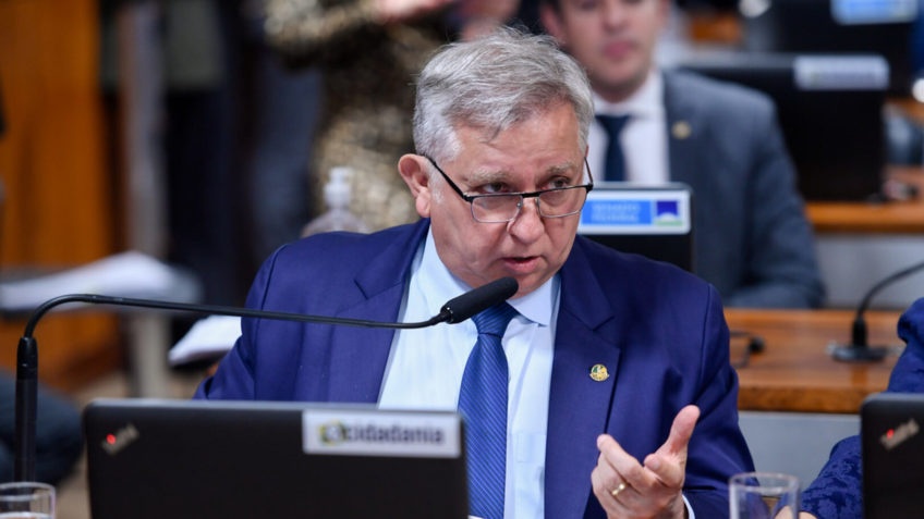 Nominação de Jorge Messias ao STF Expõe Tensão Institucional no Brasil