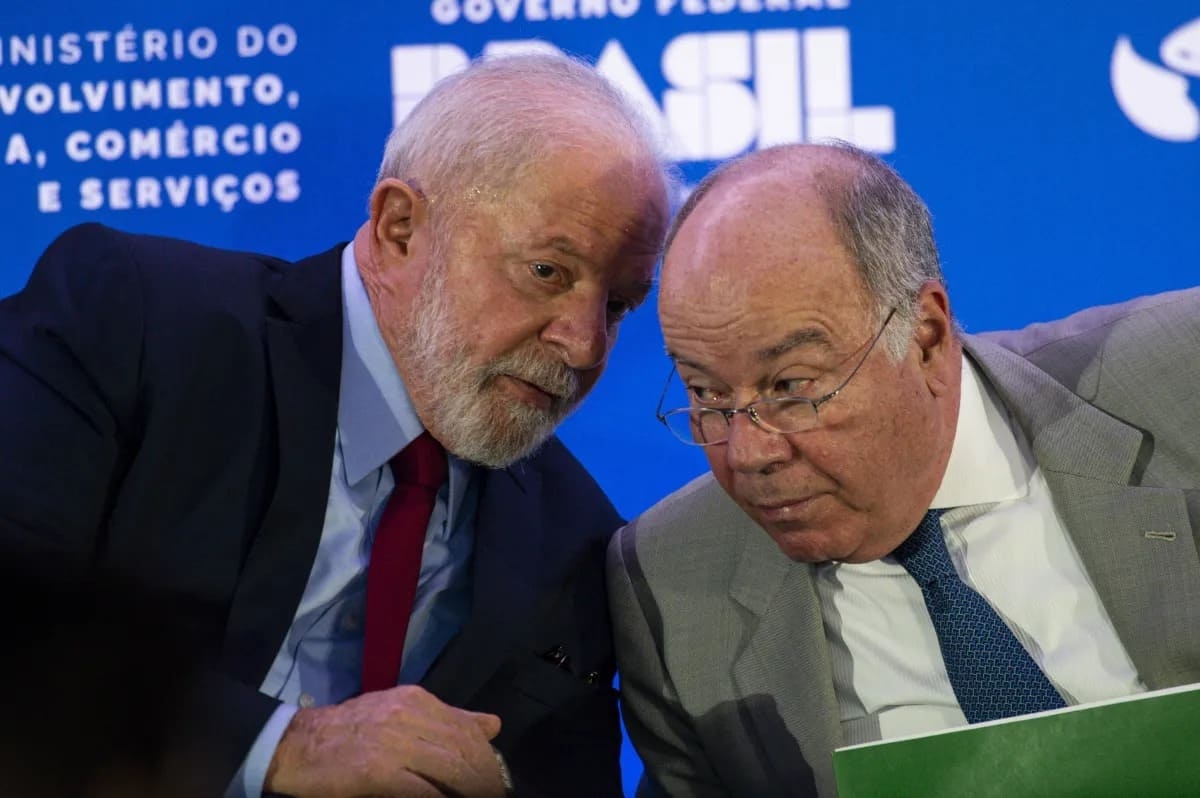 Diplomacia em Tensão: A Crise Brasil-EUA e as Implicações Ocultas de um Jogo Político