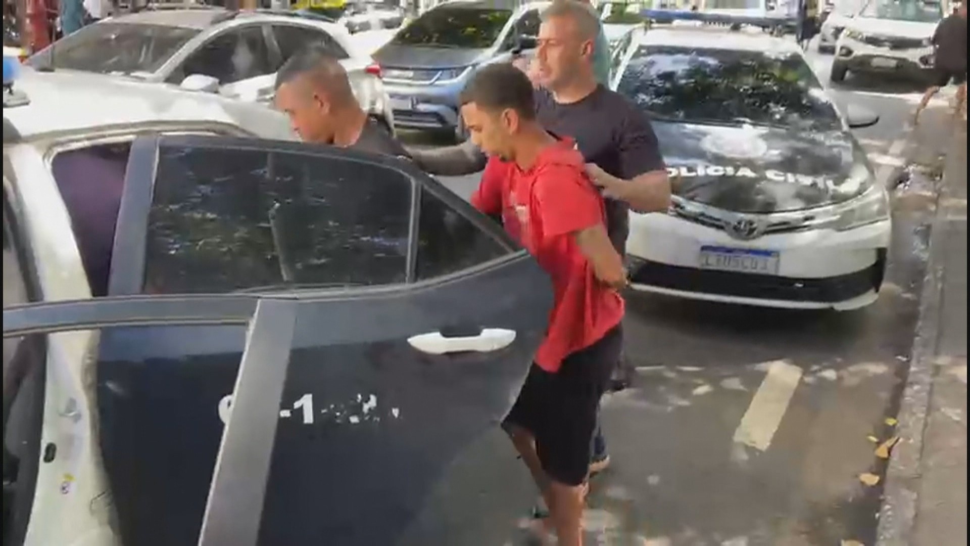 Ações Policiais no Rio: Desvendando a Complexidade dos Roubos de Joias na Zona Sul e Seu Impacto Contínuo na Segurança