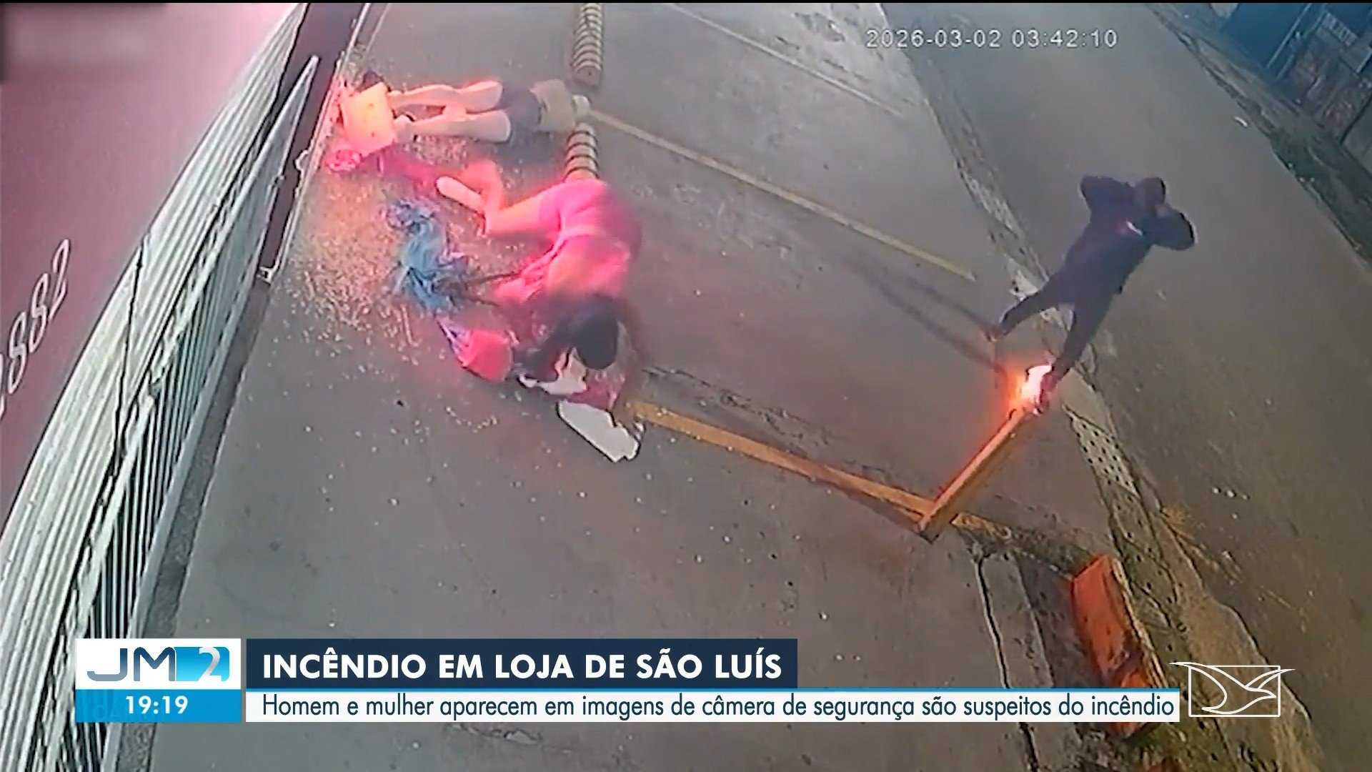 Polícia investiga casal flagrado incendiando loja em São Luís