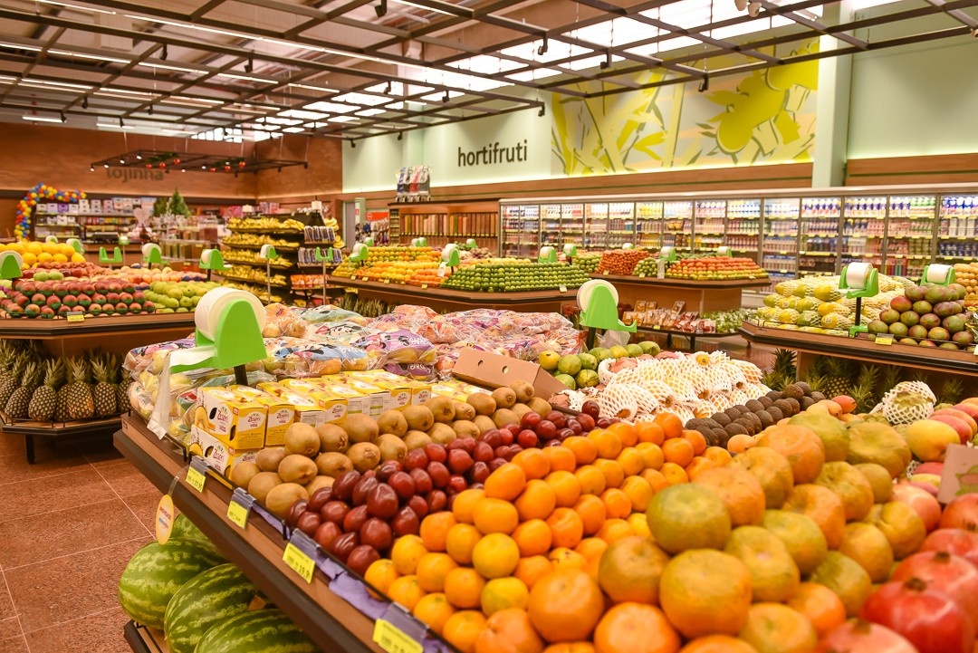 Desaceleração da Inflação Alimentar: Onde o Bolso do Brasileiro Sente o Alívio e a Pressão Contínua