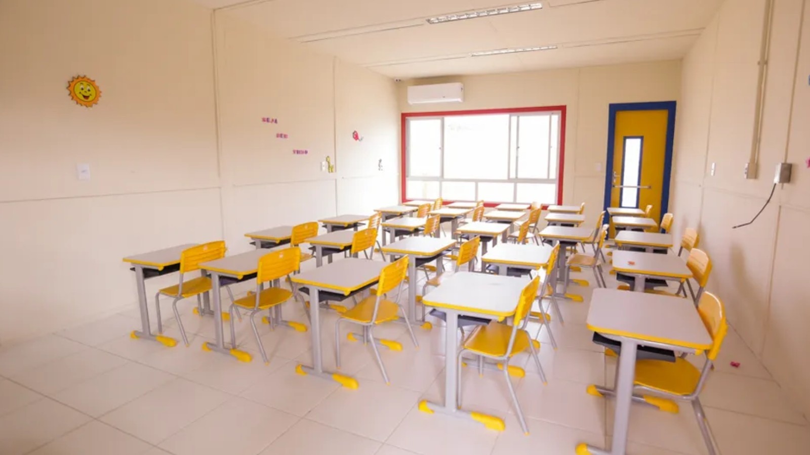 Convocação de 335 Professores Substitutos em Teresina: Uma Análise do Impacto Estrutural na Educação Municipal