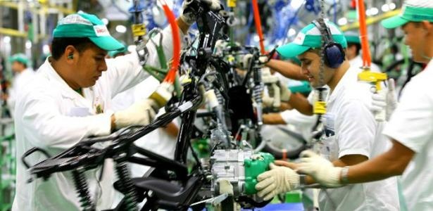 Produção Industrial Brasileira Cresce 0,2% em Janeiro, Quebrando Série Negativa