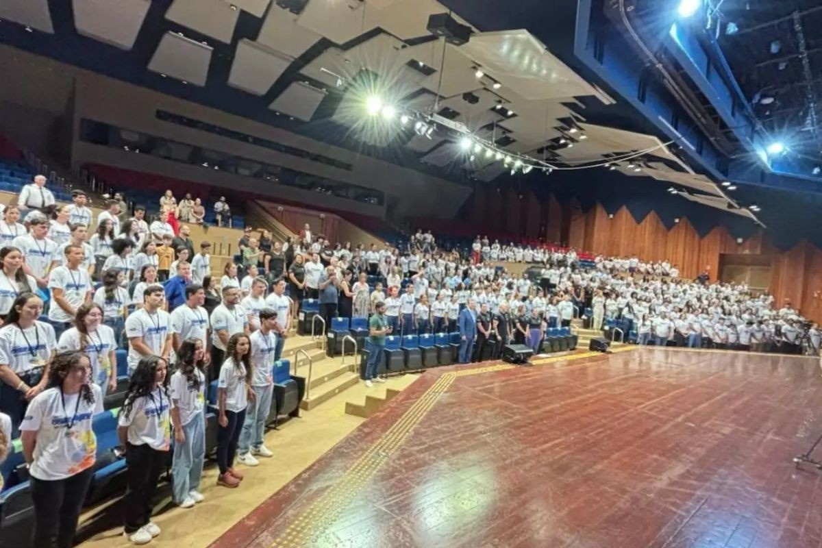 Mato Grosso do Sul na Vanguarda: O Impacto Estratégico do 'Estudante no Controle' na Cidadania e Gestão Pública Regional