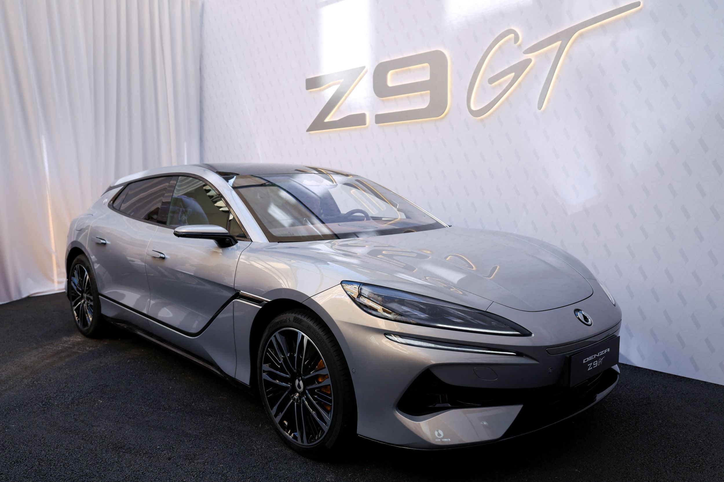 BYD Denza: A Estratégia Premium da Gigante Chinesa e Seus Reflexos no Mercado de Veículos Elétricos Brasileiro