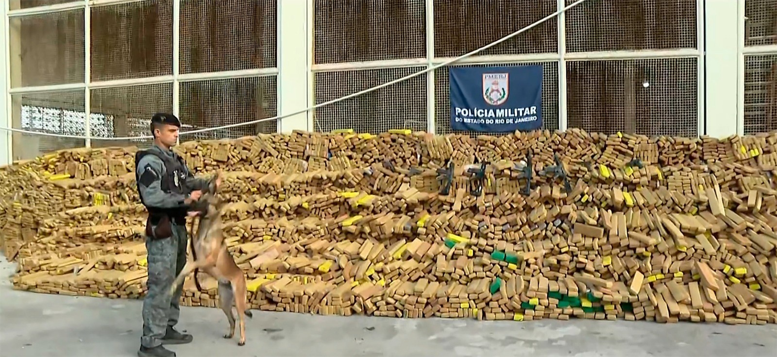 Megafiscalização na Maré Revela Escala Oculta do Tráfico e Seus Reflexos Sociais
