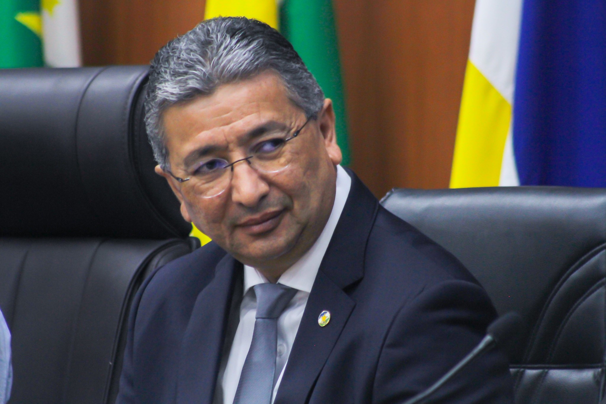 Transição em Roraima: A Ascensão de Edilson Damião e os Desafios da Instabilidade Política