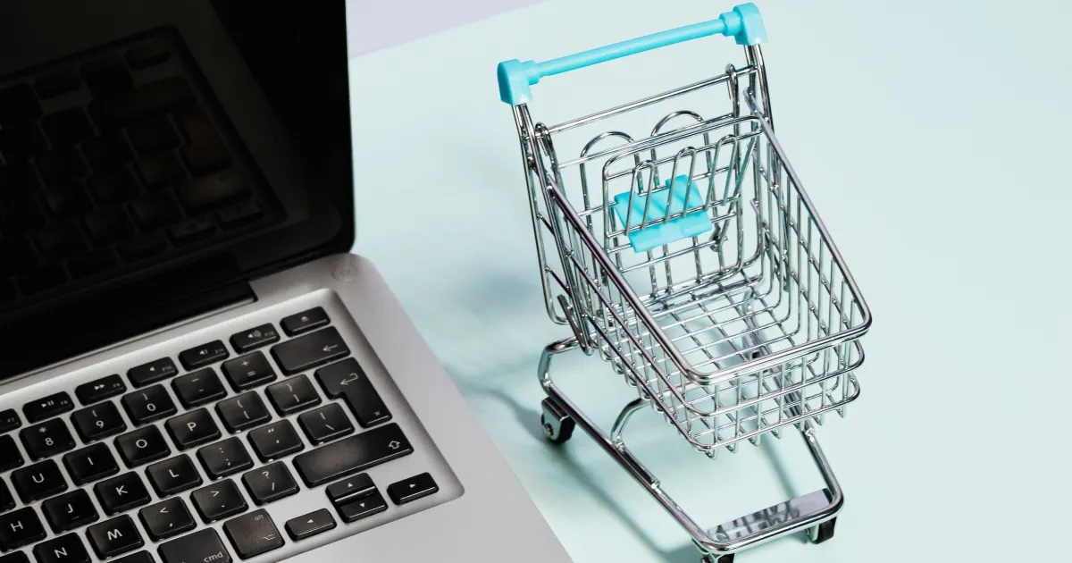 A Recorrência da 'Taxa das Blusinhas': Por Que o Fim da Isenção de US$50 Reconfigura o E-commerce Nacional