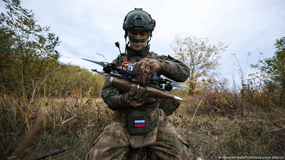 Rússia Recruta Estudantes para Drones com Contratos Enganosos e Risco de Morte