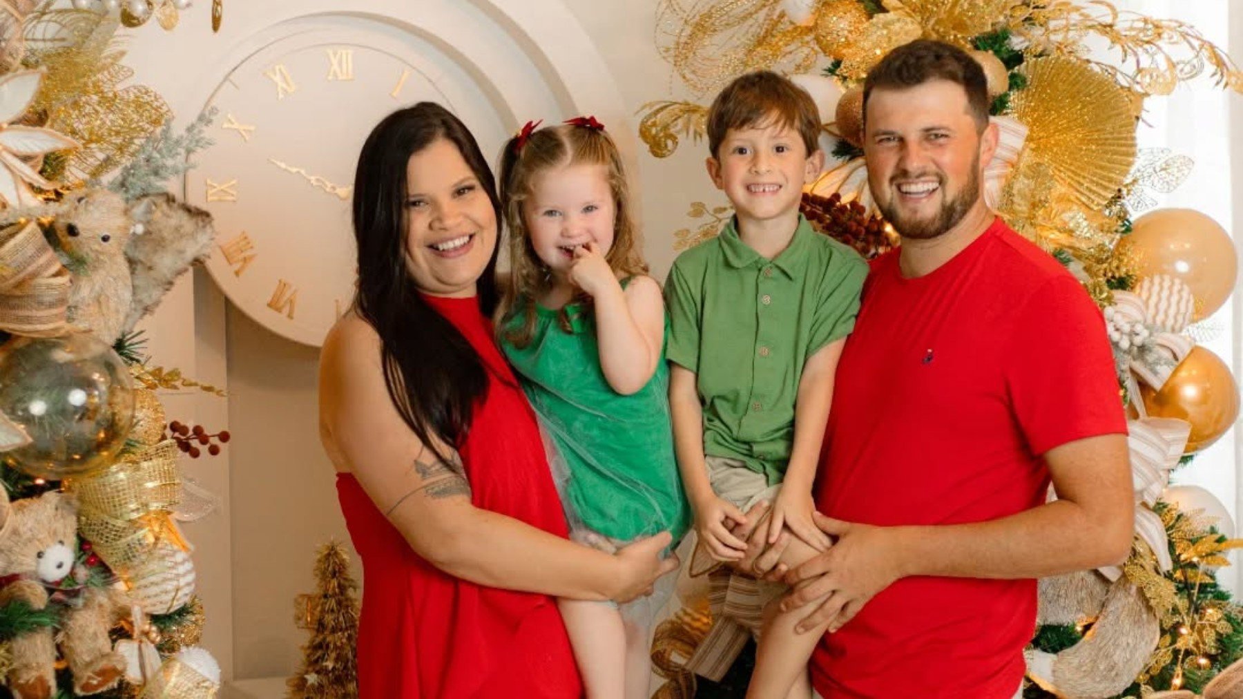 Família de Santa Catarina morre em grave acidente após carro derrapar e ser atingido por caminhão no Paraná