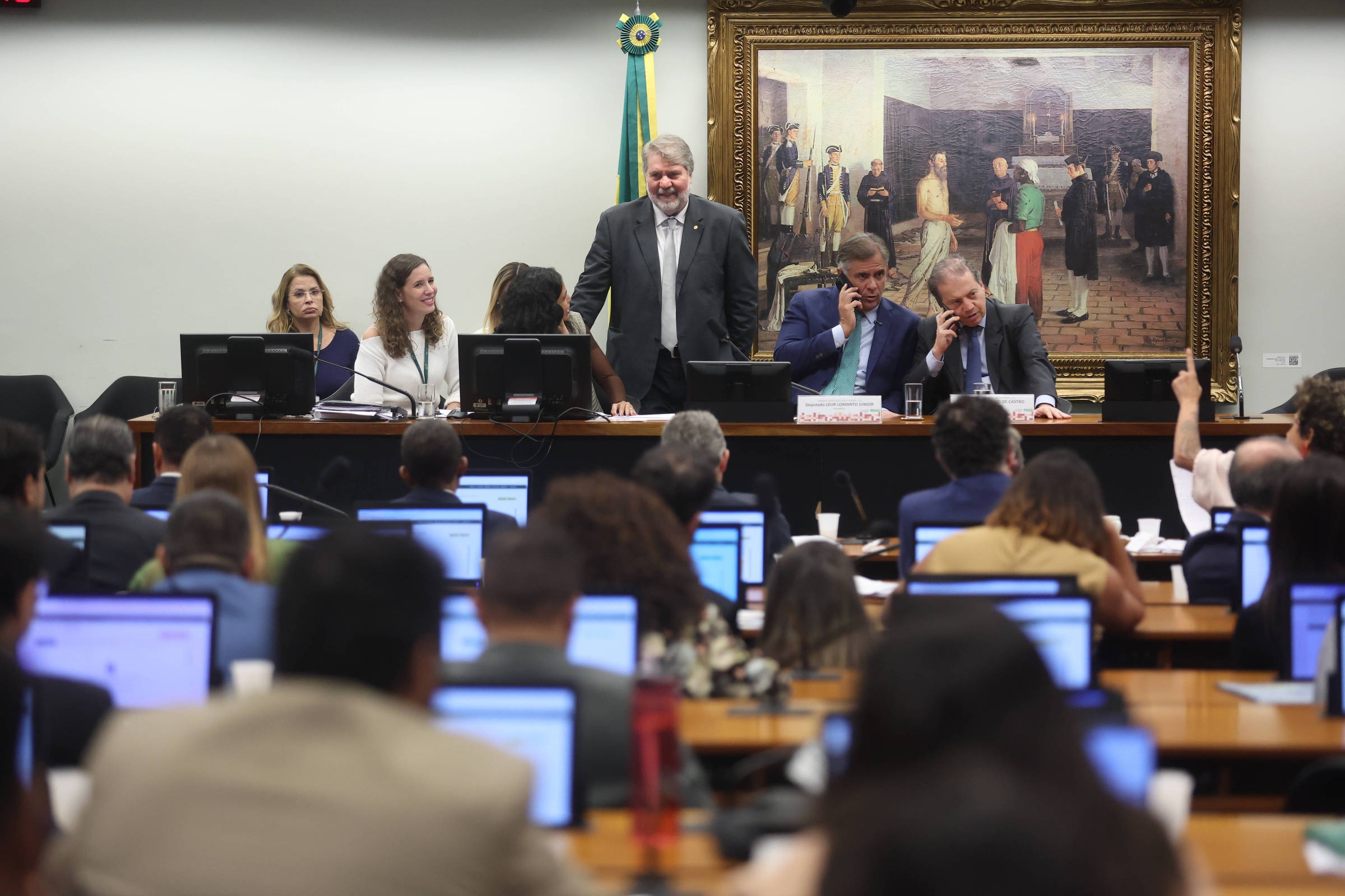 O Debate da Maioridade Penal: Pediatras Desafiam Soluções Simplistórias para a Segurança Pública