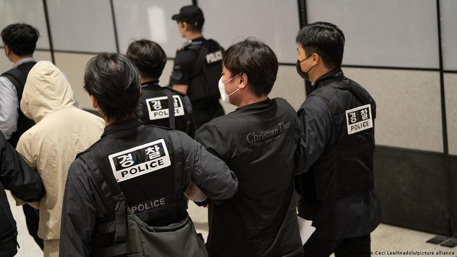 Coreia do Sul Condena Idosa de 90 Anos: Um Espelho do Alcance Global do Crime Organizado