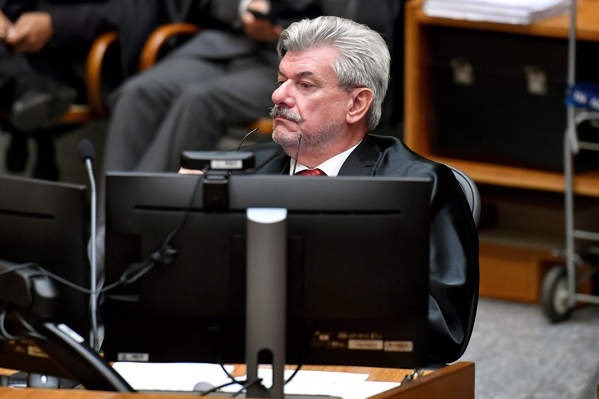 Precedente no STJ: Ministro Perde Cargo por Assédio, Reafirmando Nova Era de Integridade Judicial