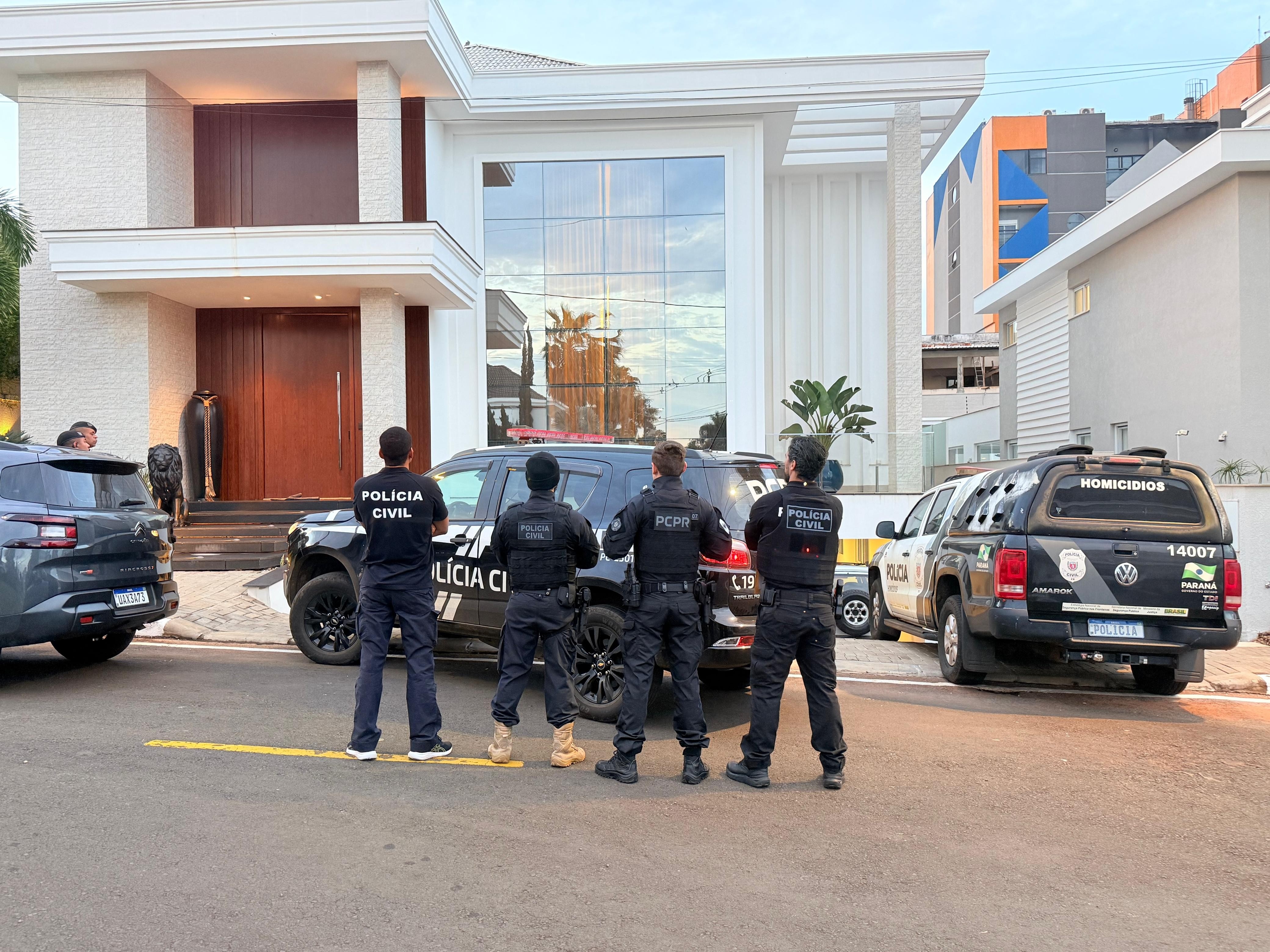 O Custo Oculto da Vaidade: Operação Policial Desvenda Teia Multimilionária de Anabolizantes no Coração do Brasil