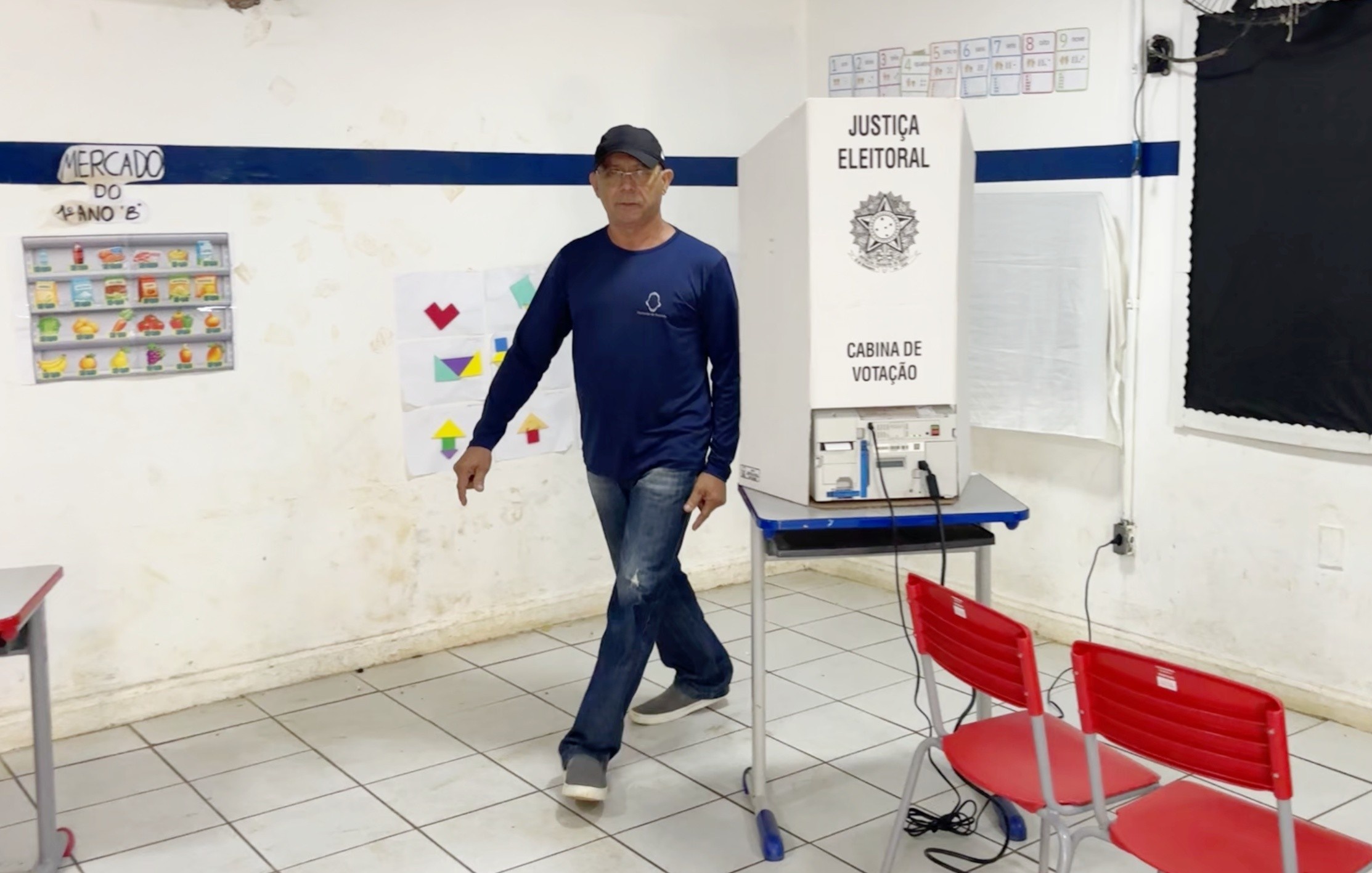 Primeiro eleitor de Fernando de Noronha Participa de votação no segundo turno