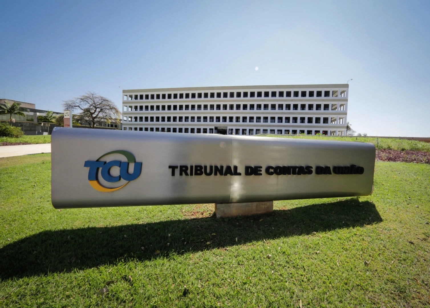 TCU Revela Descontrole Milionário em Voos da FAB e Desafia a Eficiência da Gestão Pública