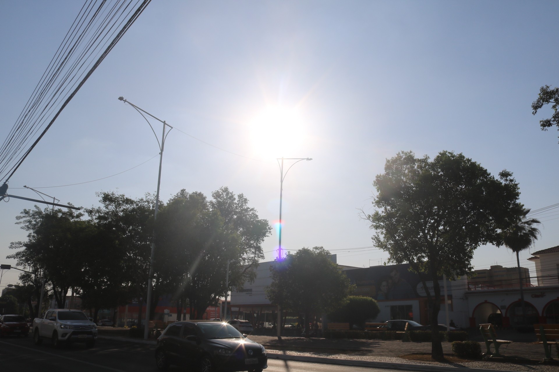 Teresina no Auge do Calor: Por Que 38,7°C Redefinem o Cotidiano Piauiense?