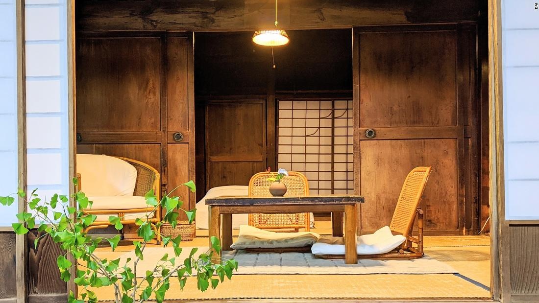 Japão: A Crise das 'Casas Fantasma' Transforma Sonhos em Oportunidades no Campo