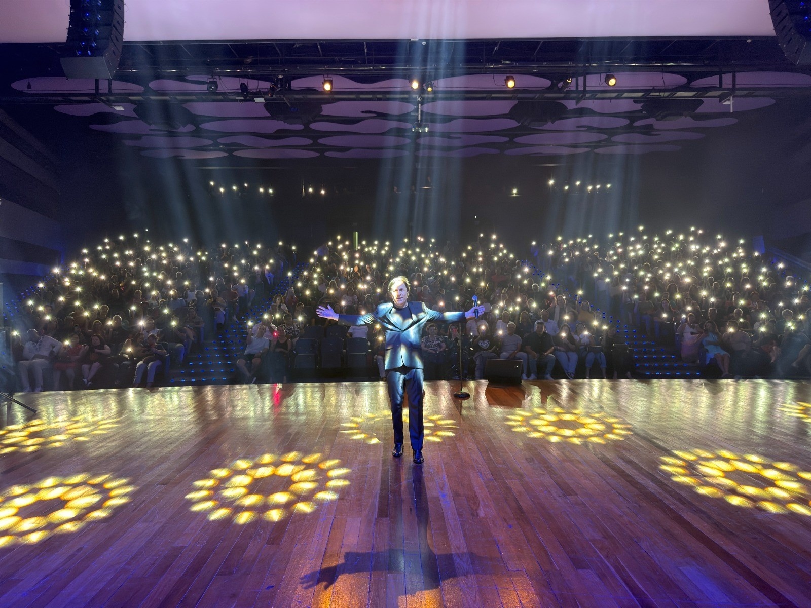 A Chegada de Tom Cavalcante: Mais do Que um Show, Um Impulso Cultural para Maceió