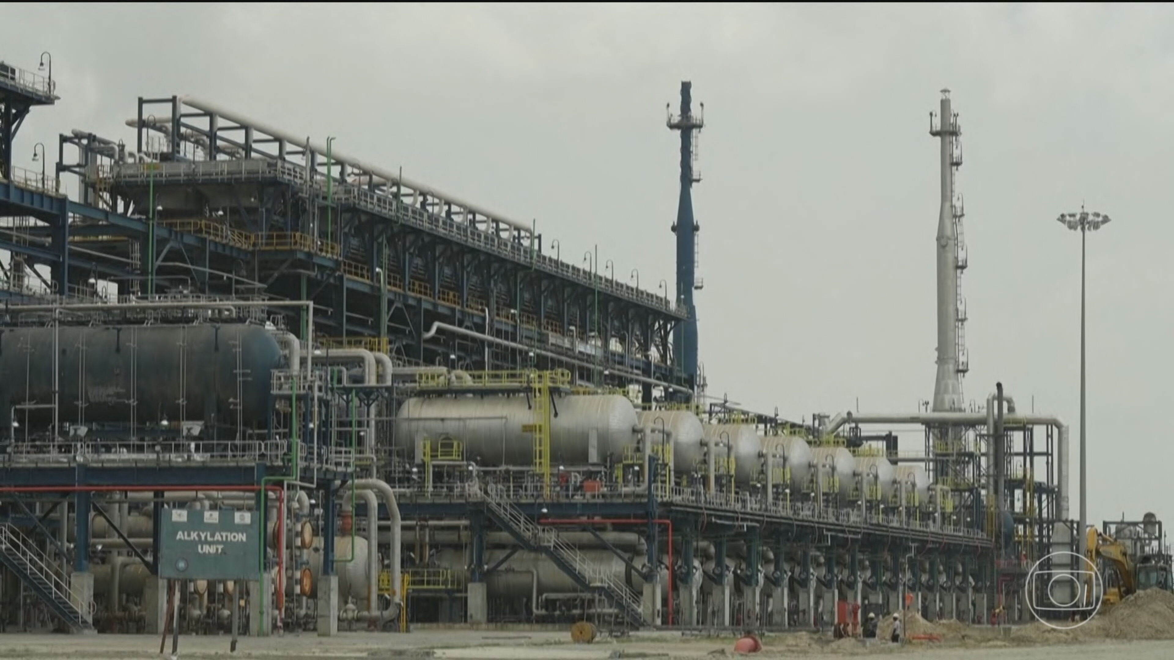 IEA Propõe Ajustes Comportamentais Frente à Ascensão dos Preços da Energia Global