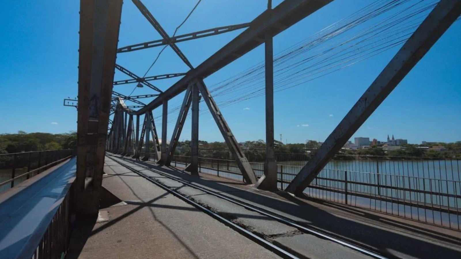Trecho da Ponte Metálica, entre Teresina e Timon, é interditado para obras na quarta (4)