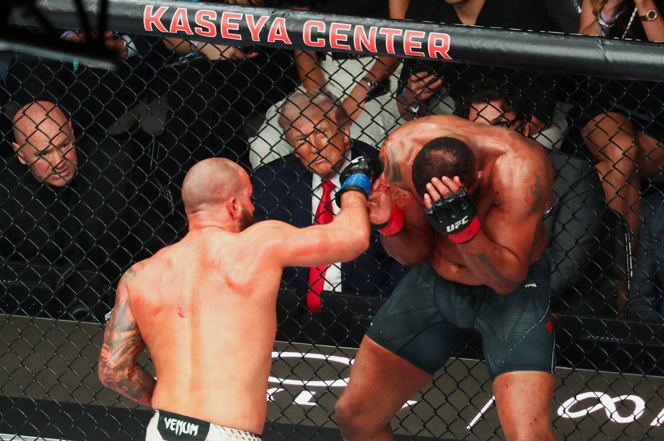 A Geopolítica em Segundo Plano: Trump, UFC e o Fracasso das Negociações com o Irã