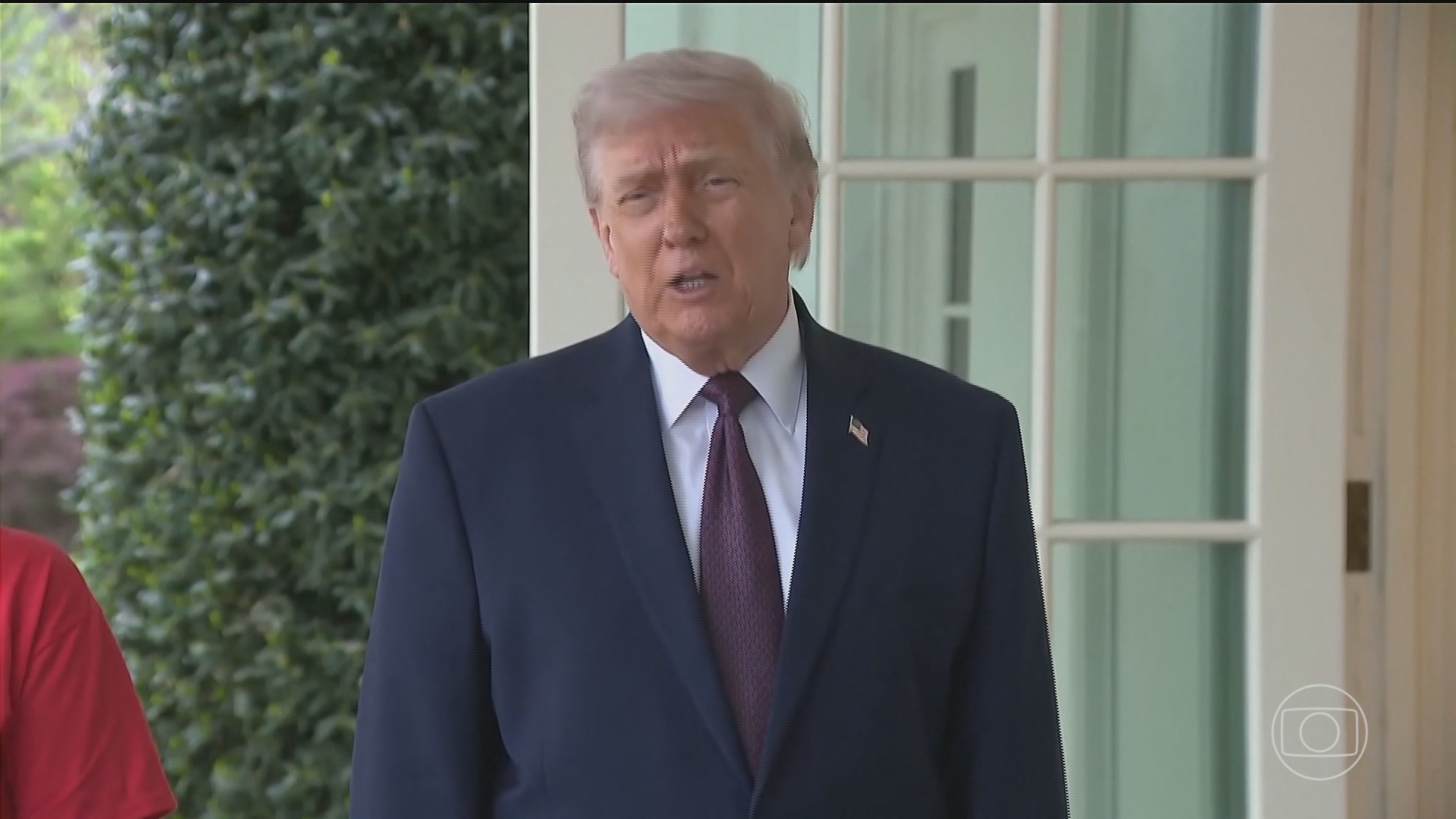 Diplomacia em Suspense no Oriente Médio: Entre Acordos Nucleares e a Pressão sobre Ormuz