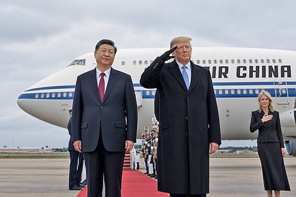 Trump publica foto de encontro com Xi Jinping retocada por inteligência artificial