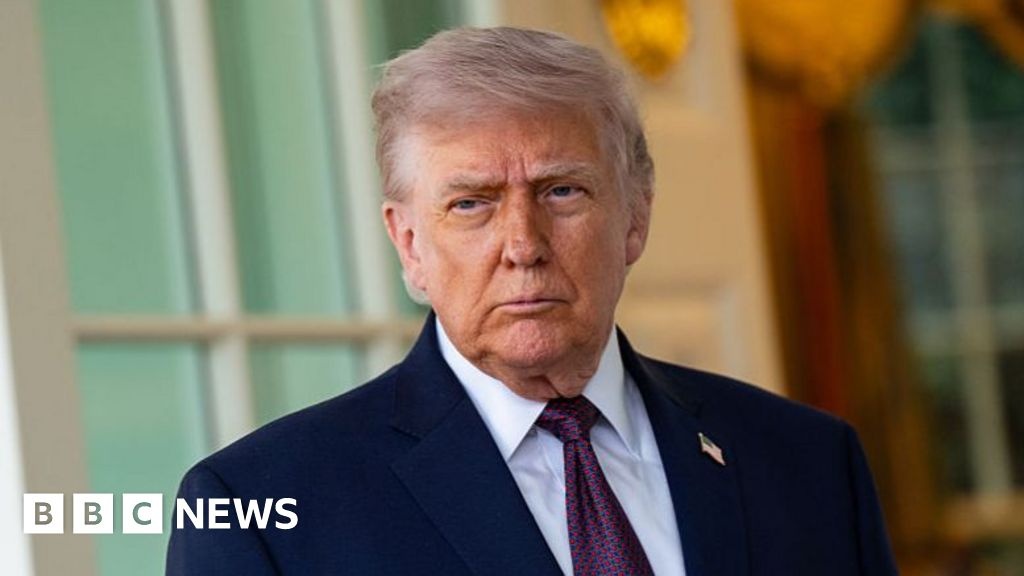 A Escalada no Golfo: EUA Mantêm Bloqueio a Portos Iranianos e Encarecem a Crise Diplomática