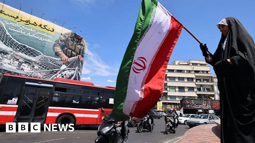 Bloqueio Naval no Estreito de Hormuz: A Aposta de Trump que Redefine o Xadrez Geopolítico e Econômico