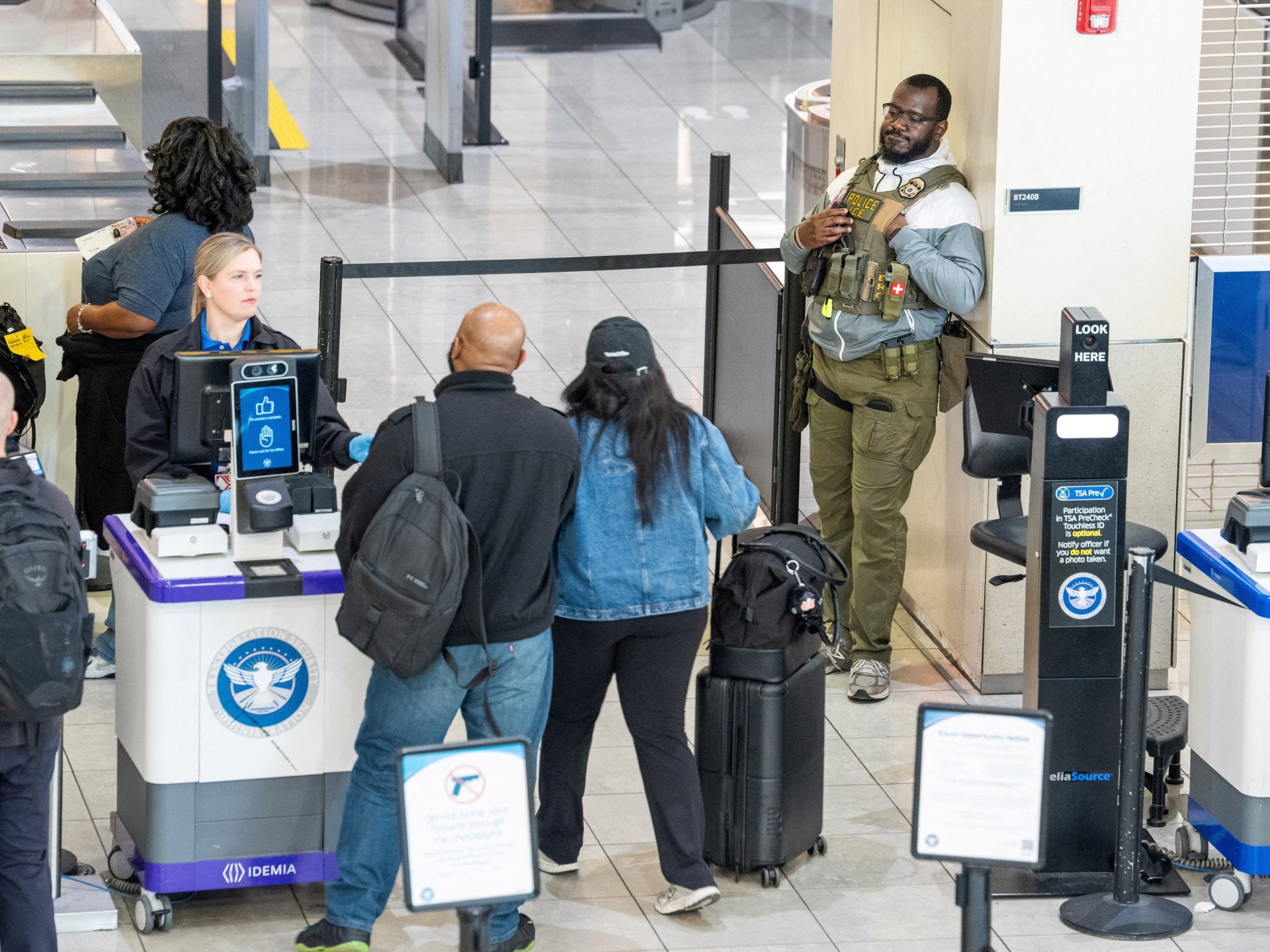 Congresso Americano Encerra Paralisação Parcial do DHS: Implicações Profundas para a Segurança Nacional