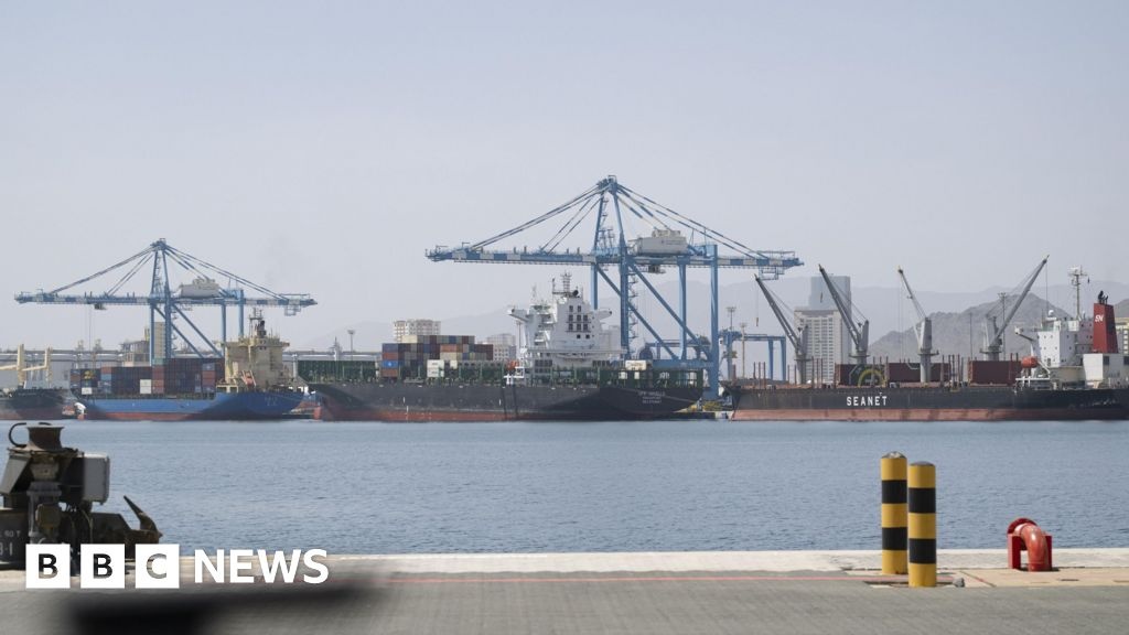 Escalada de Tensão no Golfo: Ataques em Ormuz e Fujairah Ameaçam a Estabilidade Energética Global
