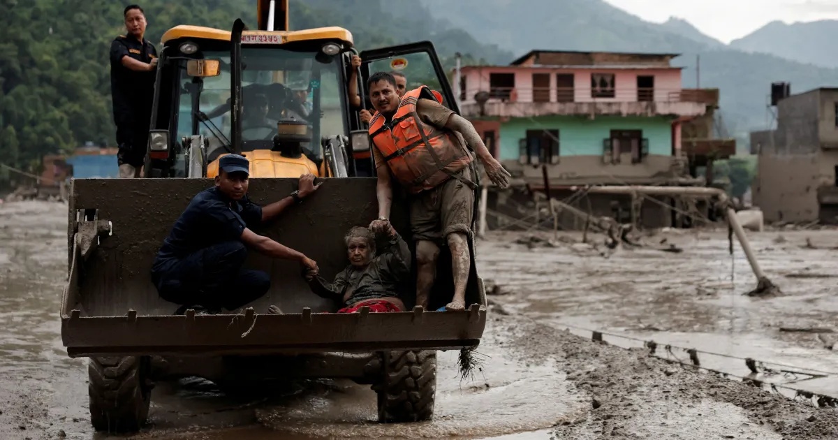 Himalaia em Alerta: Enchentes no Nepal Expondo Tendências de Risco Global e a Fragilidade Humana