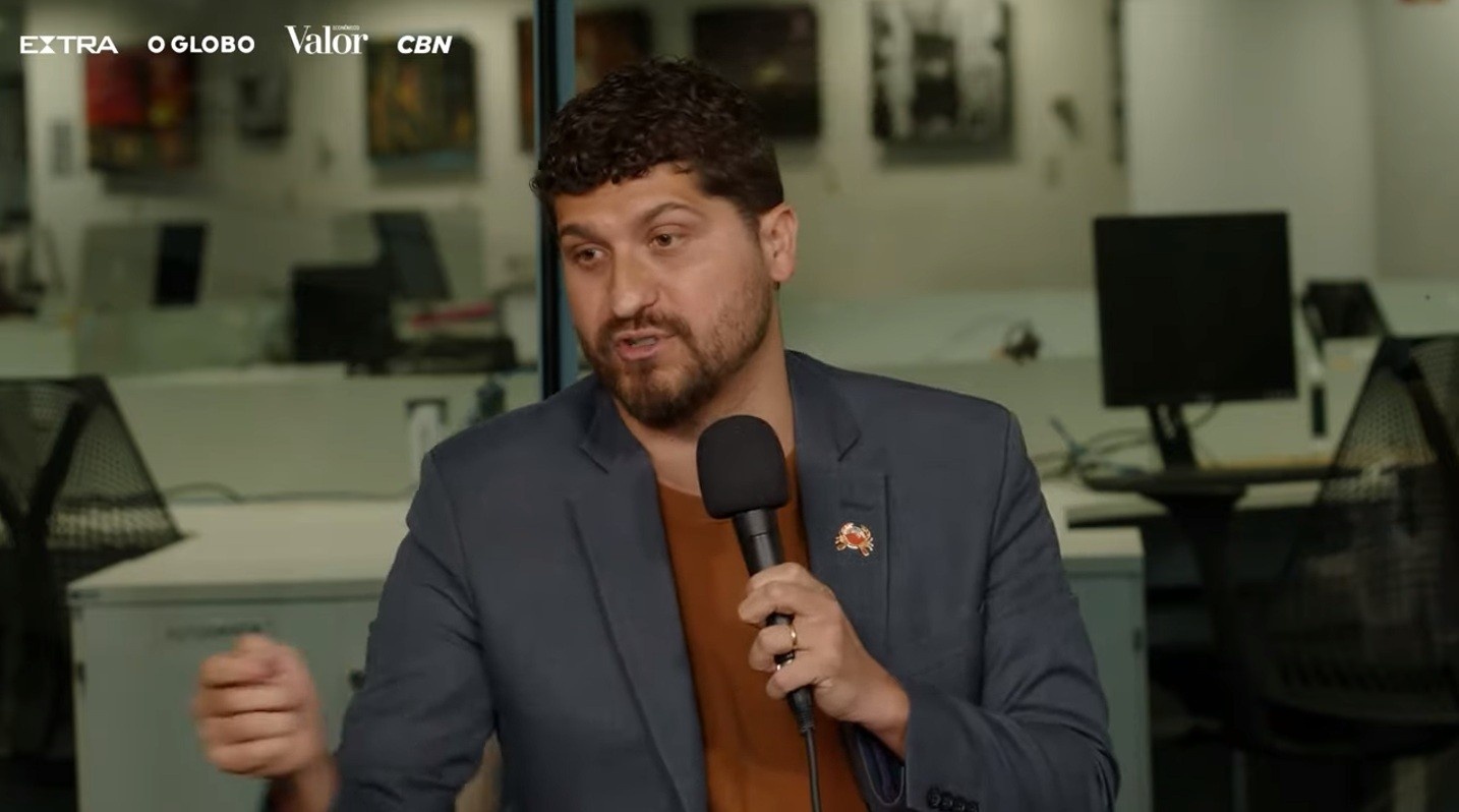 A Subtil Distorção da Realidade: Por Que a Checagem de Fatos Define o Debate Político no Rio