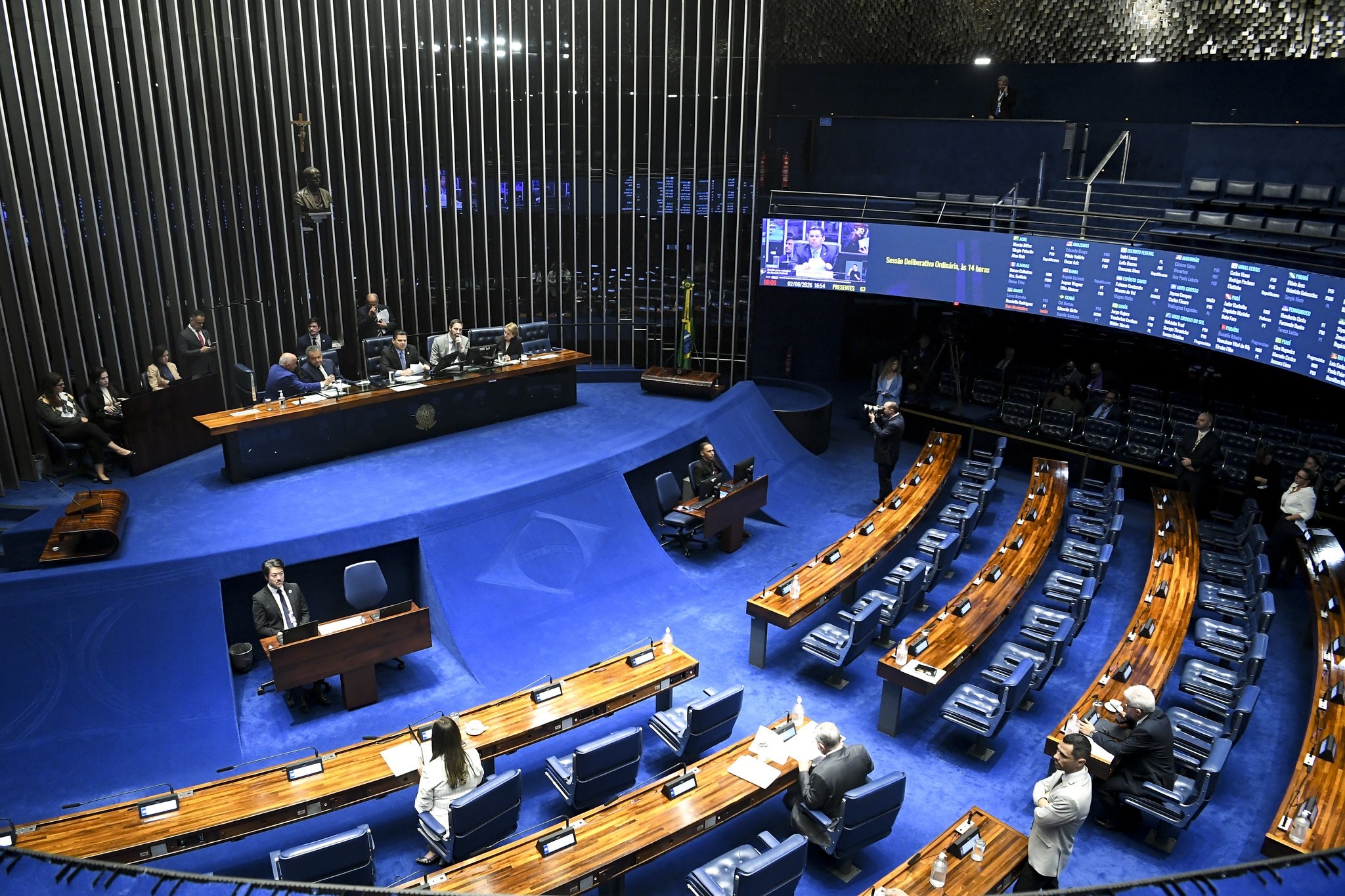 A Corrida ao Senado no Amapá: Uma Análise Profunda das Sete Candidaturas e Seus Impactos para 2026