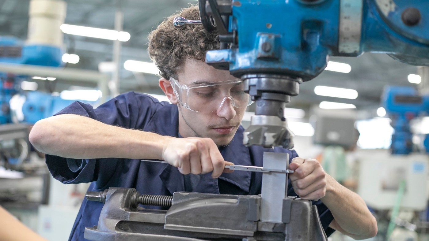 A Revolução da Agilidade Industrial: Como a Velocidade de Decisão Molda o Nosso Futuro