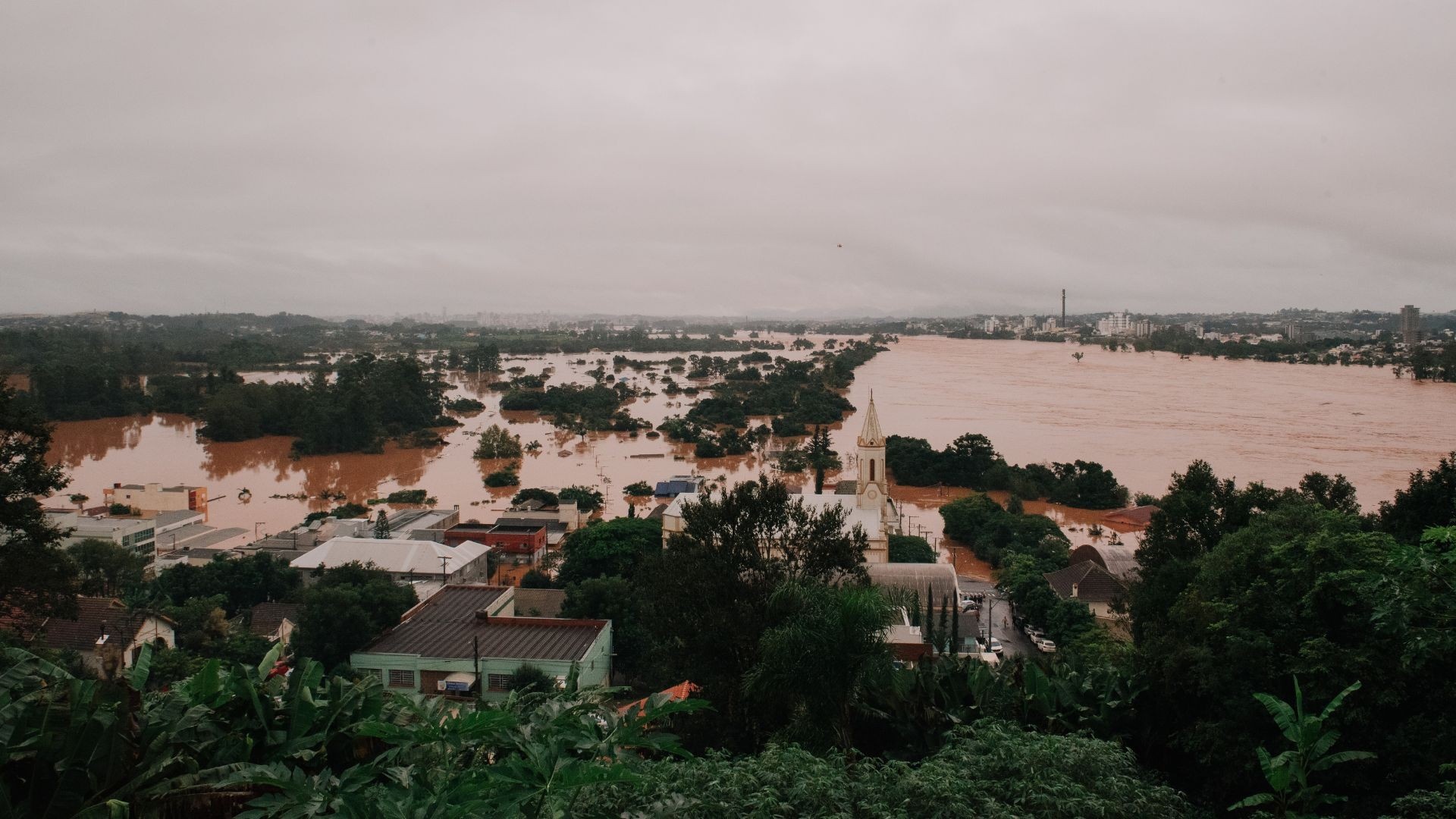 Rio Grande do Sul: Dois Anos de Reconstrução Pós-Enchentes e as Lições para a Resiliência Regional